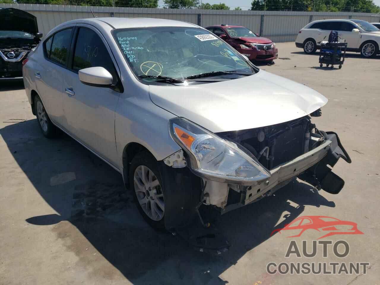 NISSAN VERSA 2017 - 3N1CN7AP4HL824863