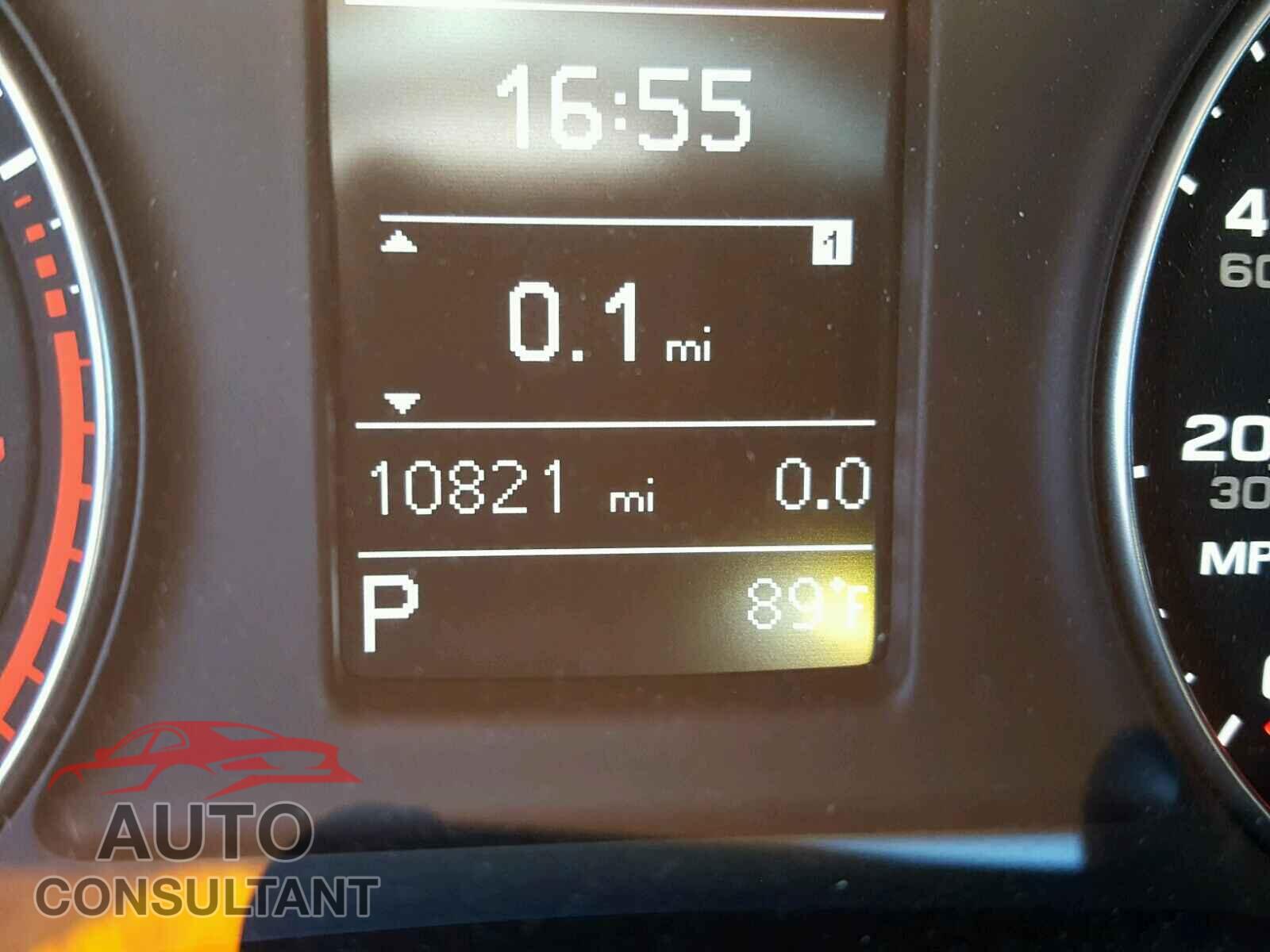 AUDI Q3 PREMIUM 2018 - WA1BCCFS3JR003847