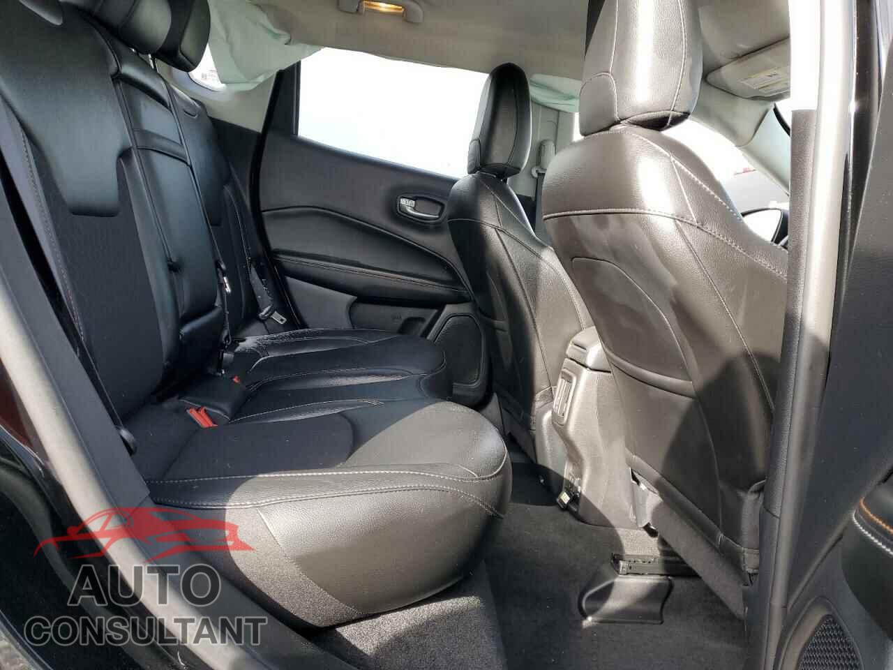 JEEP COMPASS 2020 - 3C4NJDBB0LT117500