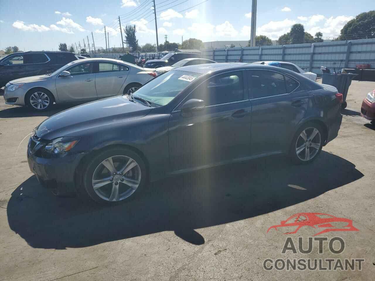LEXUS IS 2011 - JTHBF5C23B5138850