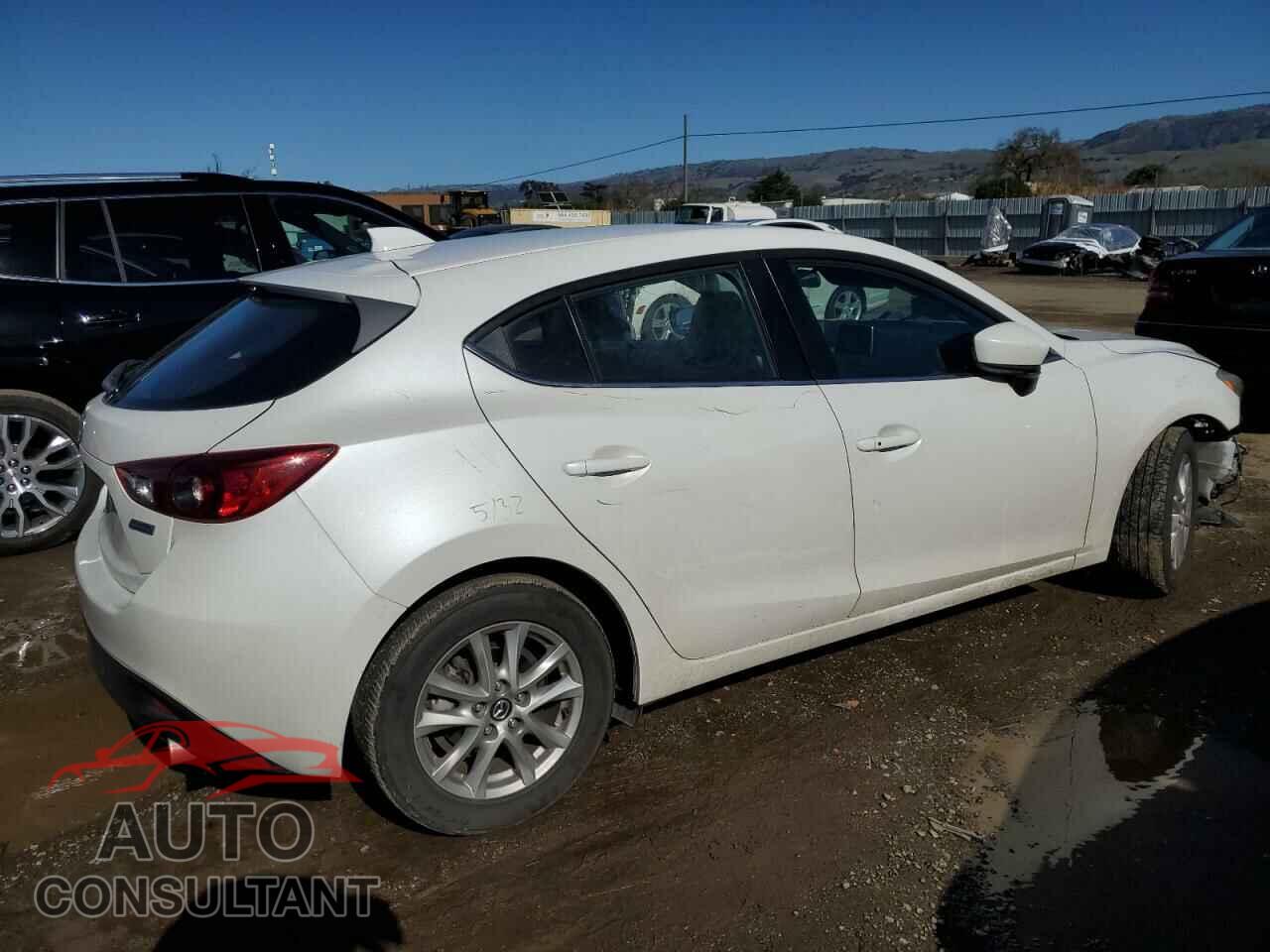 MAZDA 3 2015 - JM1BM1M75F1245499