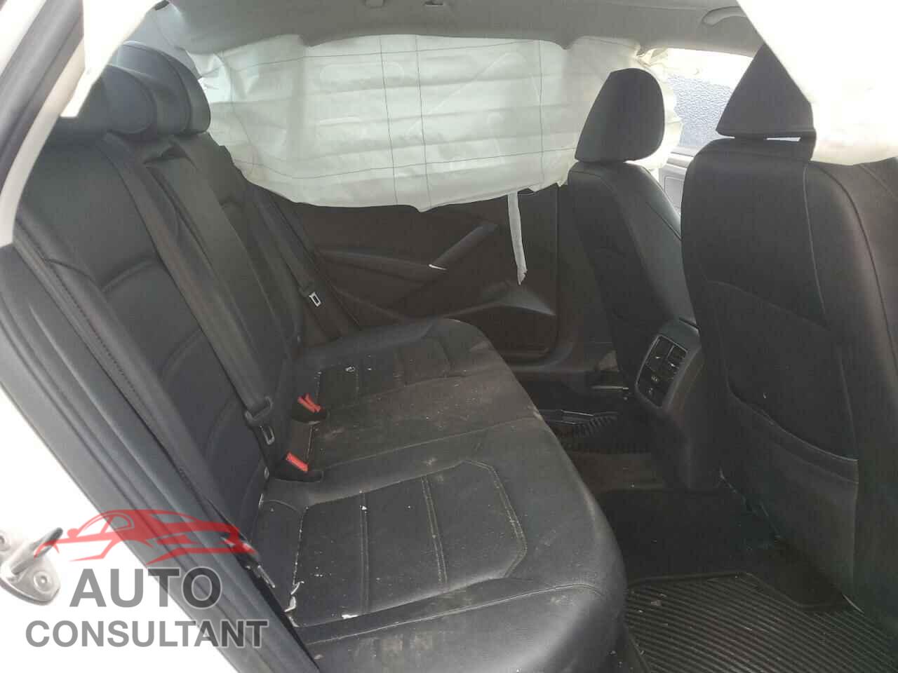 VOLKSWAGEN PASSAT 2017 - 1VWBT7A36HC083149