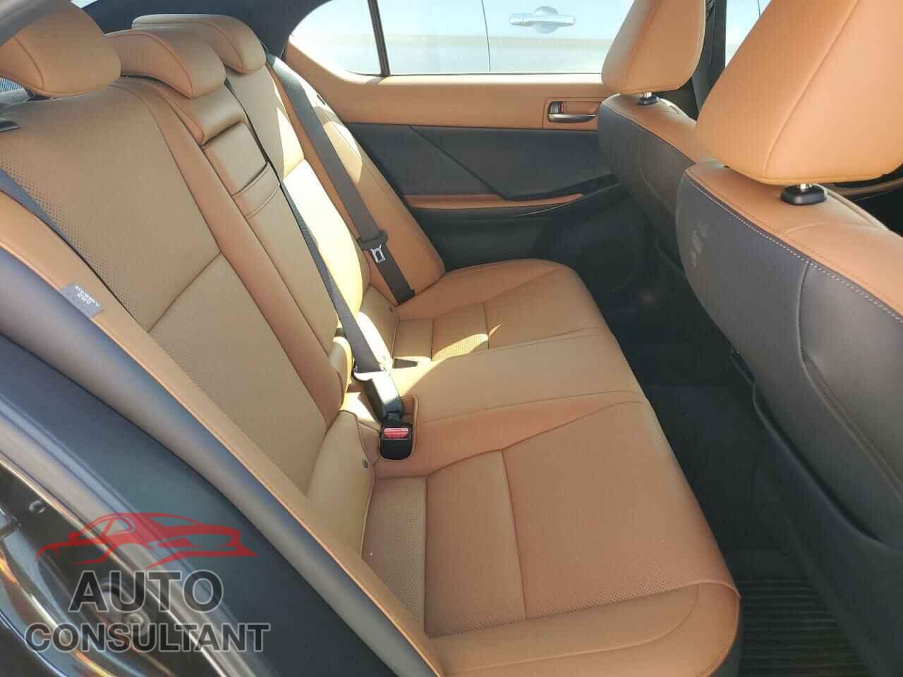 LEXUS IS 2021 - JTHCA1D23M5114819