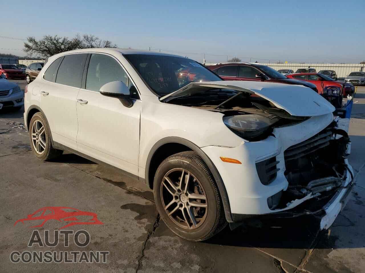 PORSCHE CAYENNE 2016 - WP1AA2A29GLA08683