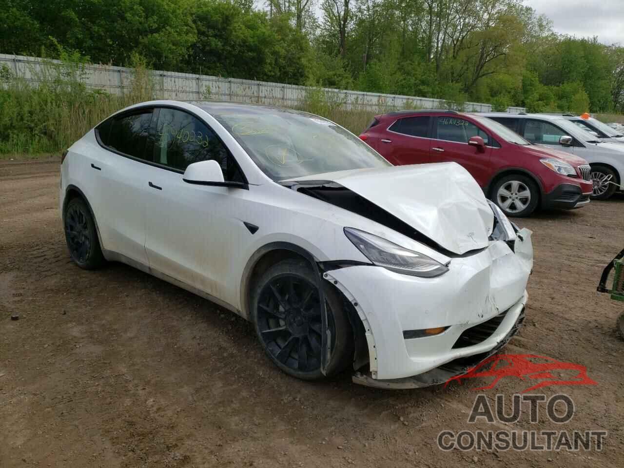 TESLA MODEL Y 2021 - 5YJYGDEE4MF140019