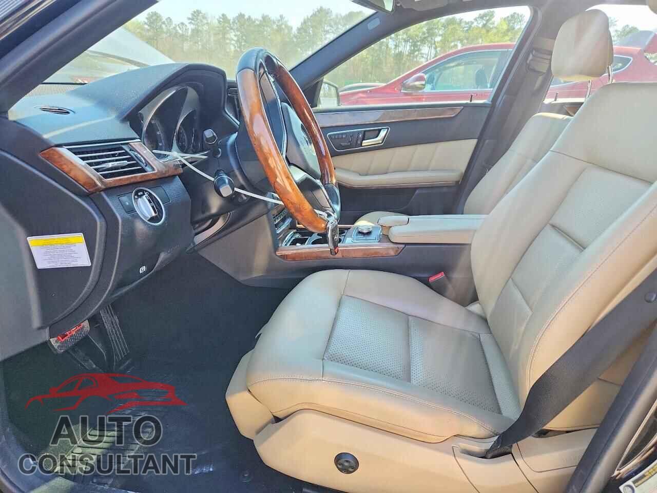 MERCEDES-BENZ E-CLASS 2012 - WDDHF5KB1CA569165