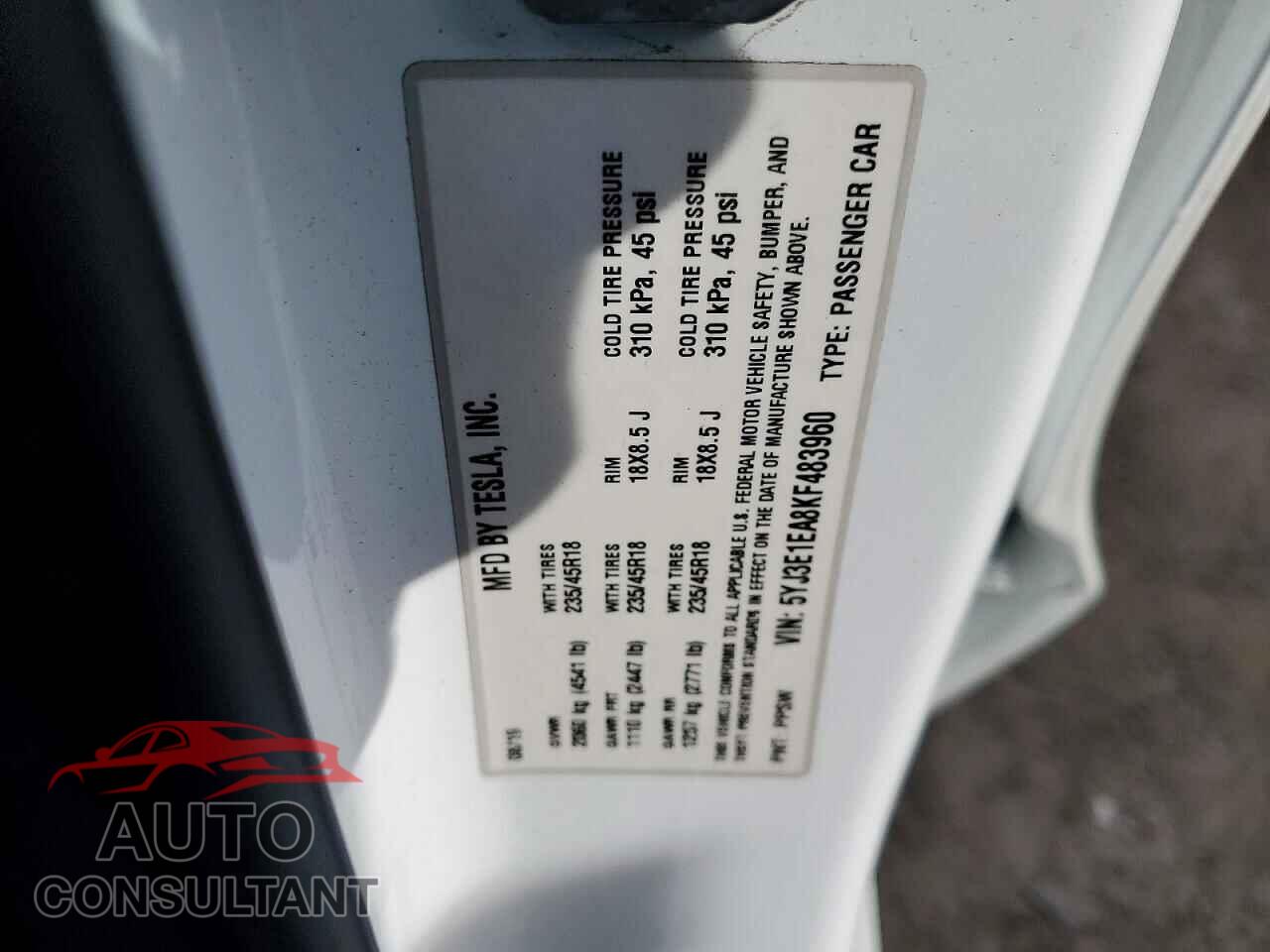 TESLA MODEL 3 2019 - 5YJ3E1EA8KF483960