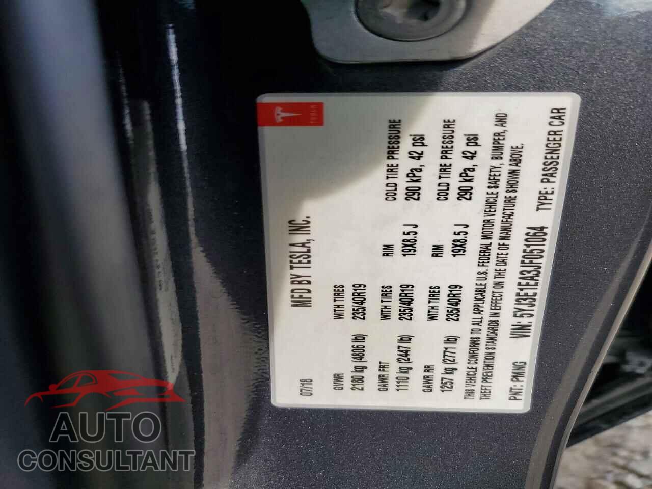 TESLA MODEL 3 2018 - 5YJ3E1EA3JF051064