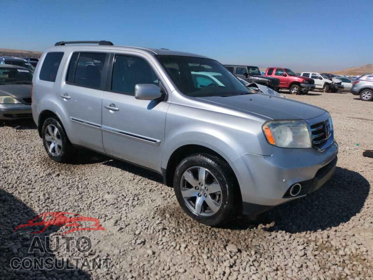 HONDA PILOT 2013 - 5FNYF4H97DB070615