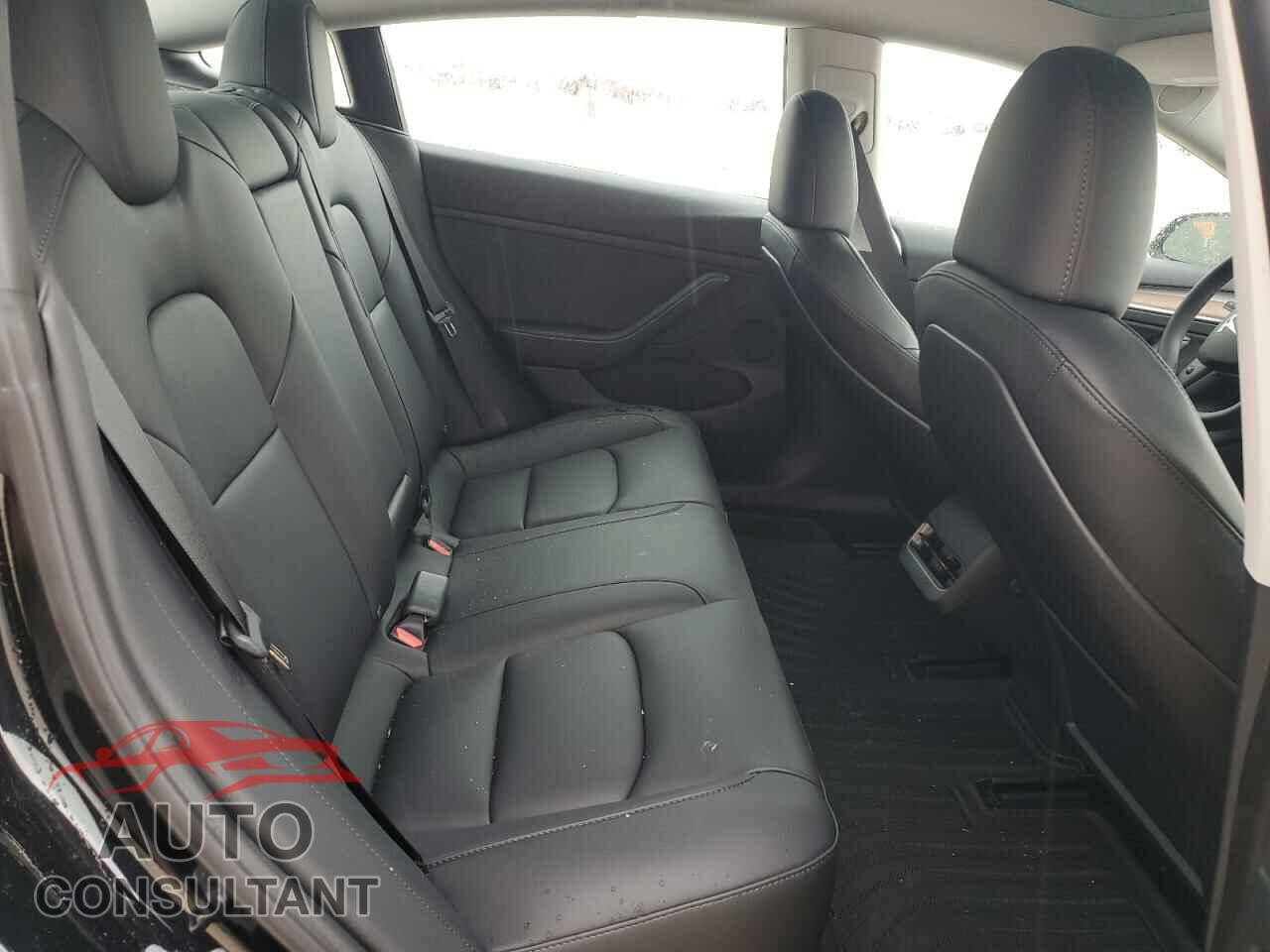 TESLA MODEL 3 2023 - 5YJ3E1EA5PF588608