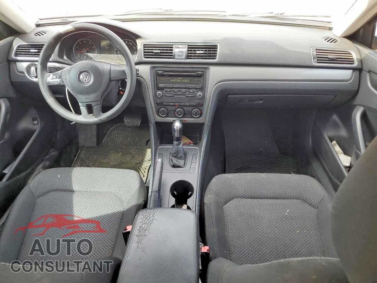 VOLKSWAGEN PASSAT 2013 - 1VWAP7A34DC019993