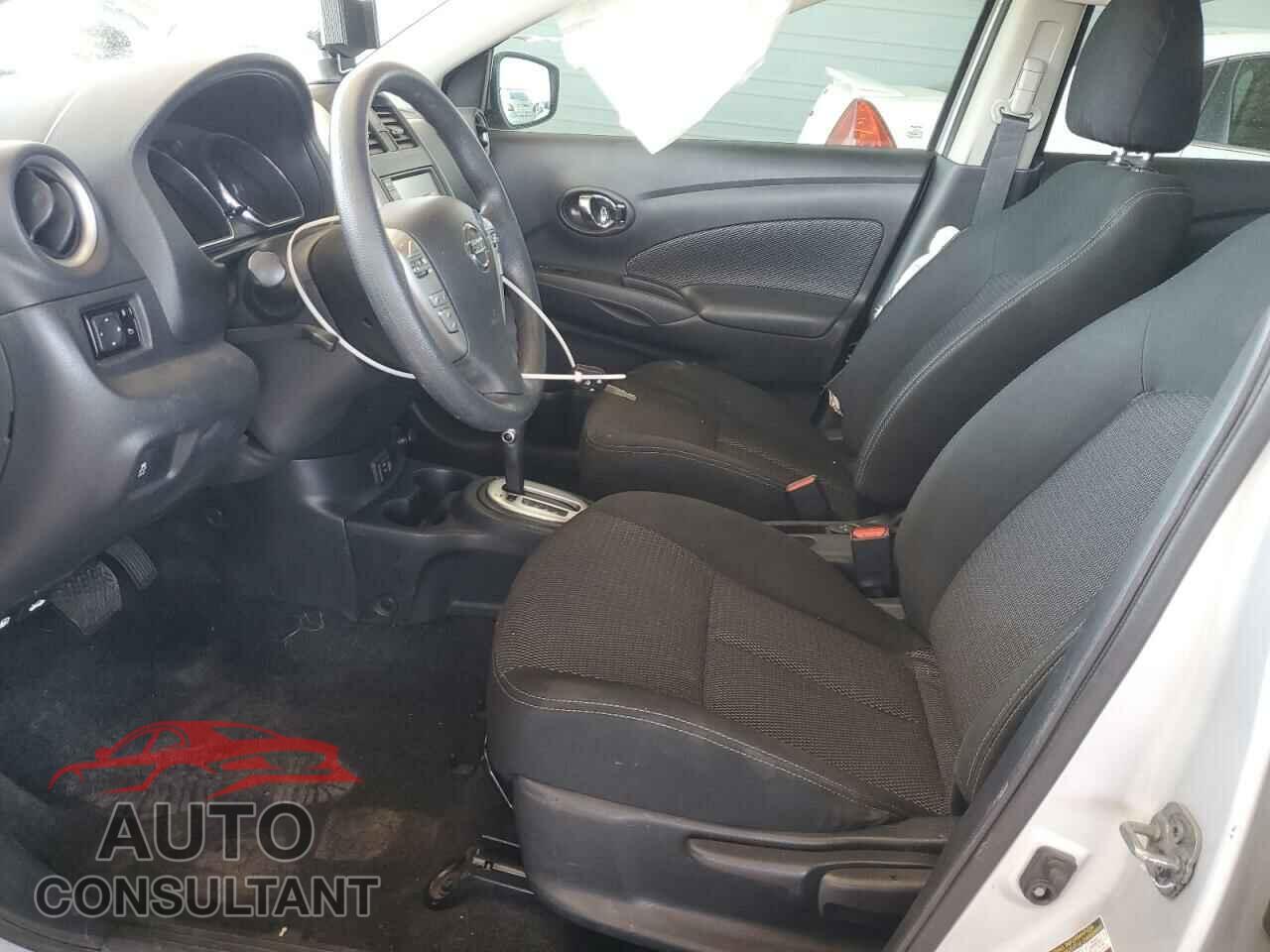 NISSAN VERSA 2019 - 3N1CN7AP3KL844819