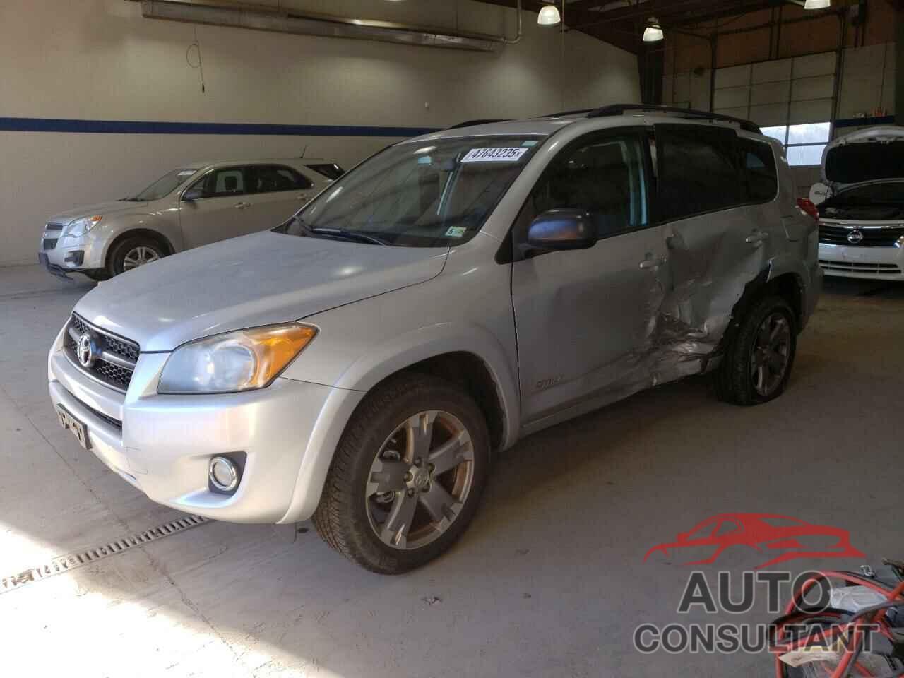 TOYOTA RAV4 2009 - JTMBF32V39D006558