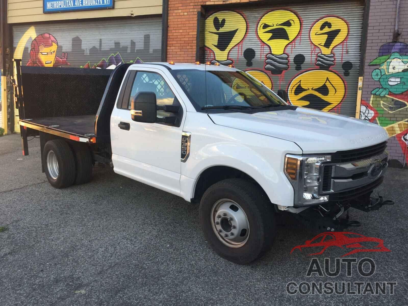 FORD F350 2019 - 1FDRF3C61KEG00275