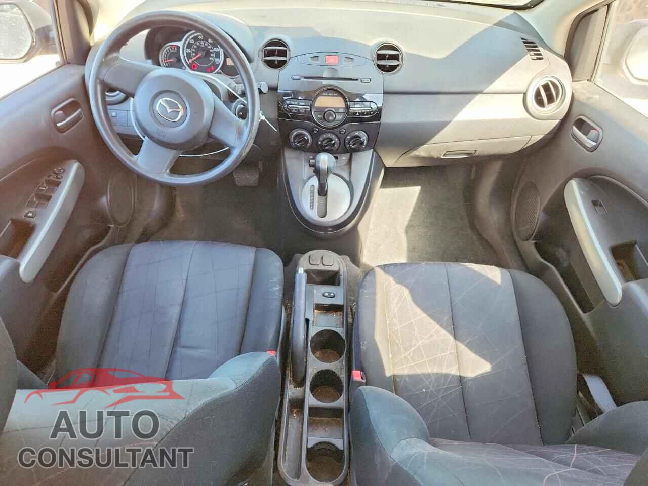 MAZDA 2 2014 - JM1DE1KZ1E0185428