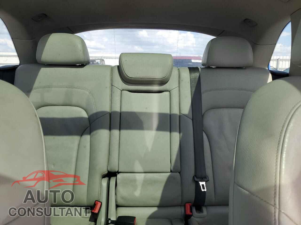 AUDI Q5 2012 - WA1DKAFP5CA013647