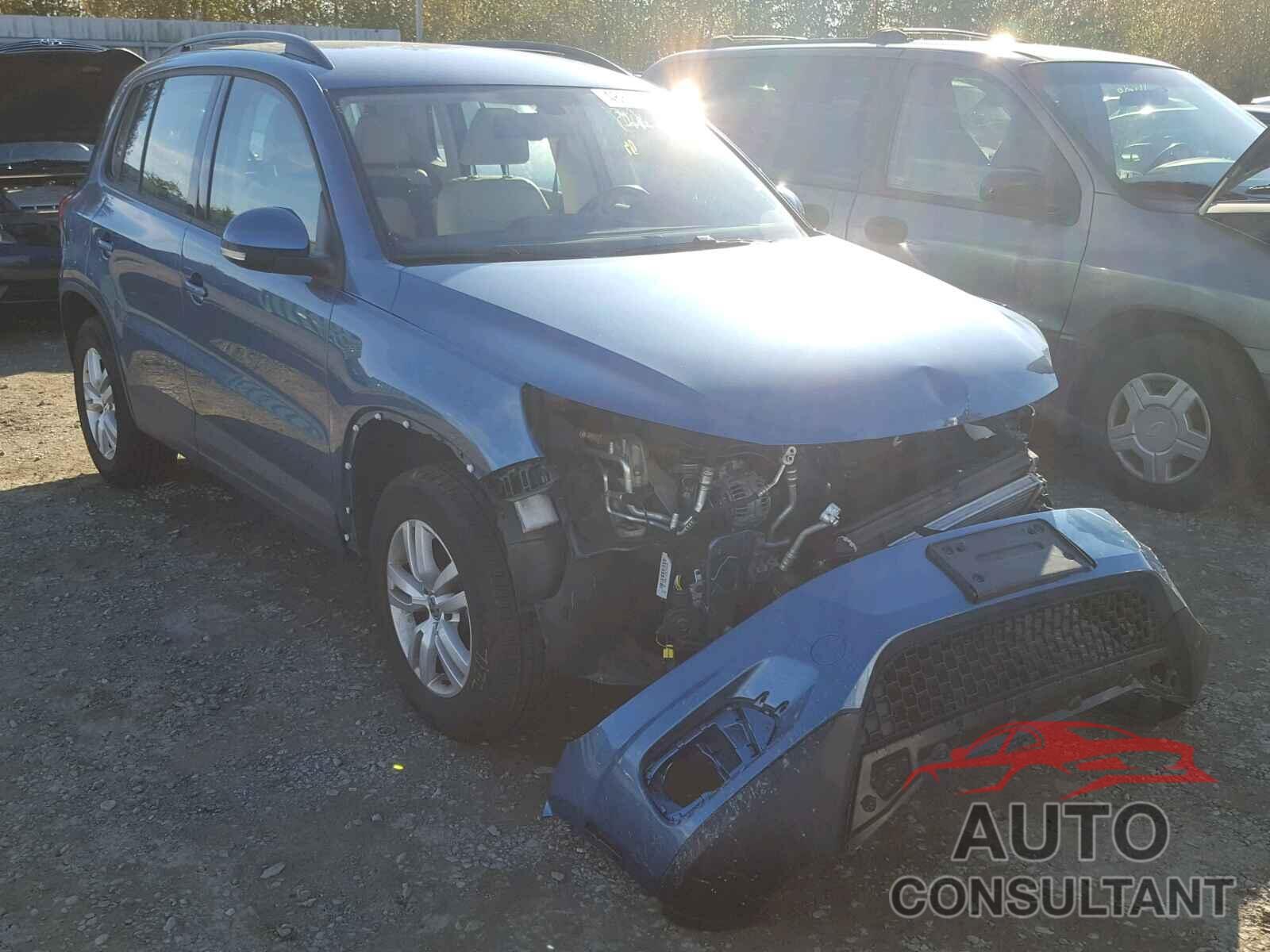 VOLKSWAGEN TIGUAN S 2017 - WVGBV7AX2HK019384
