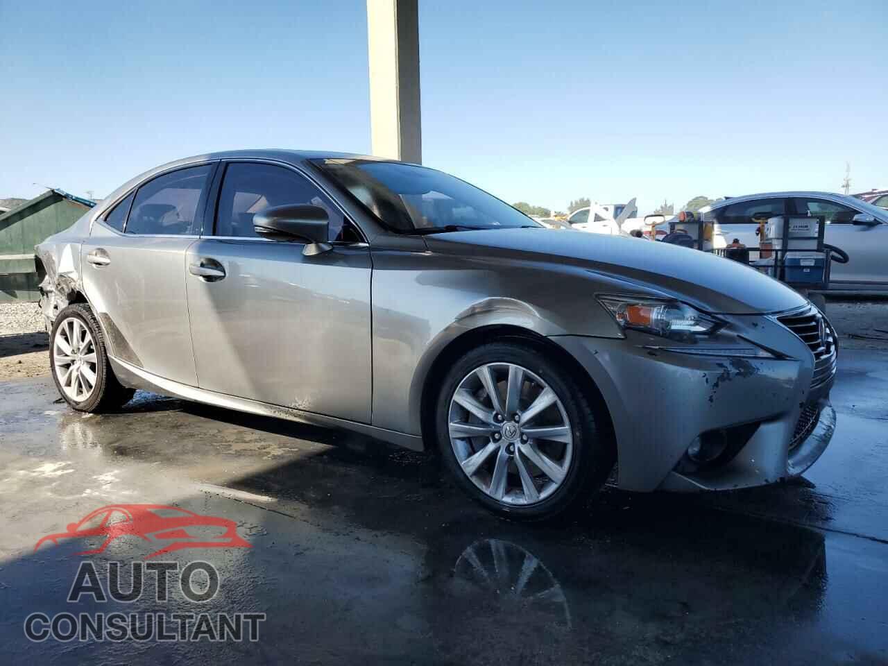LEXUS IS 2016 - JTHBA1D22G5004876