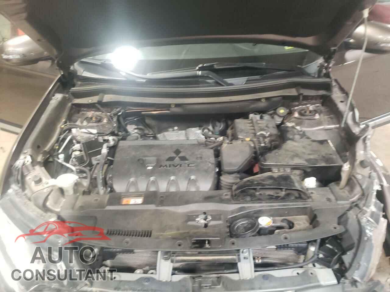 MITSUBISHI OUTLANDER 2016 - JA4AD3A38GZ048624