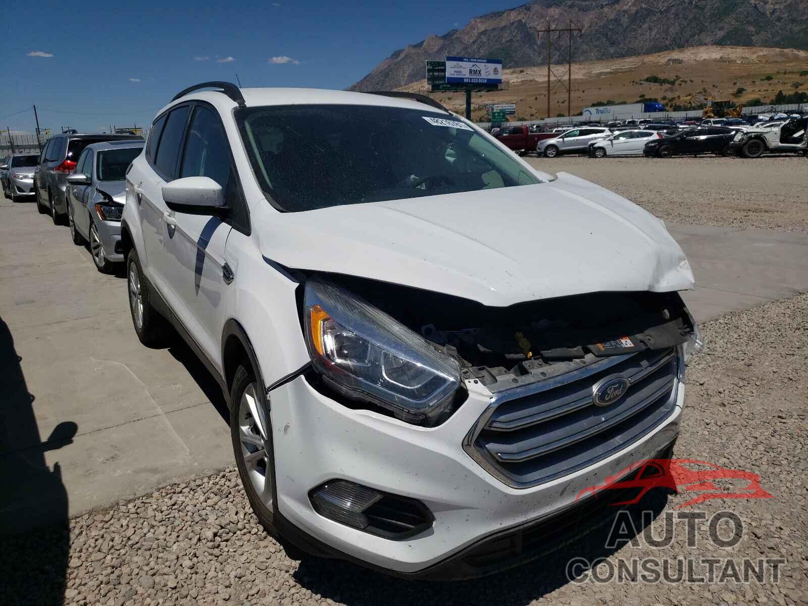 FORD ESCAPE 2017 - 1FMCU0GD4HUD77389