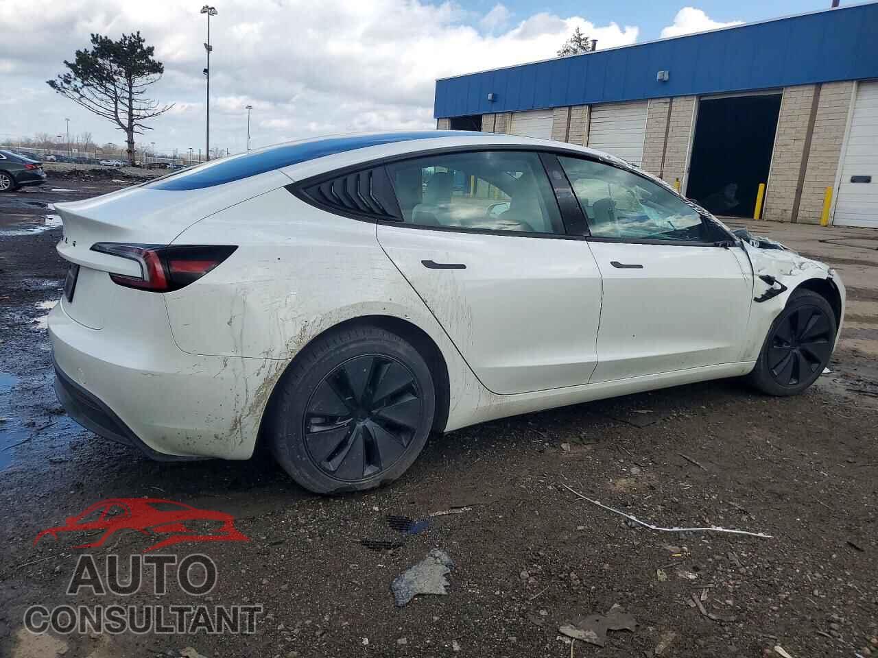 TESLA MODEL 3 2025 - 5YJ3E1EA4SF943163
