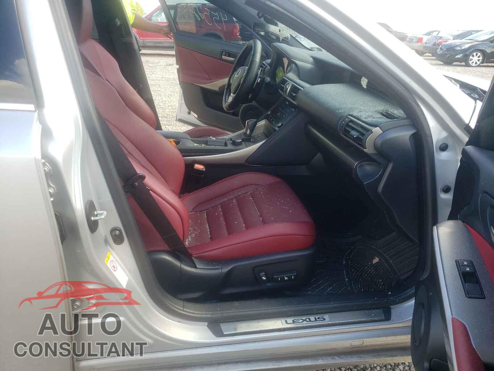 LEXUS IS 2017 - JTHBA1D23H5048757