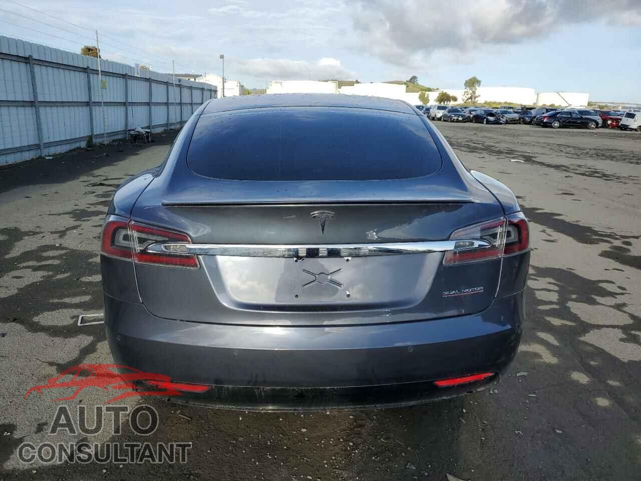 TESLA MODEL S 2020 - 5YJSA1E45LF366419