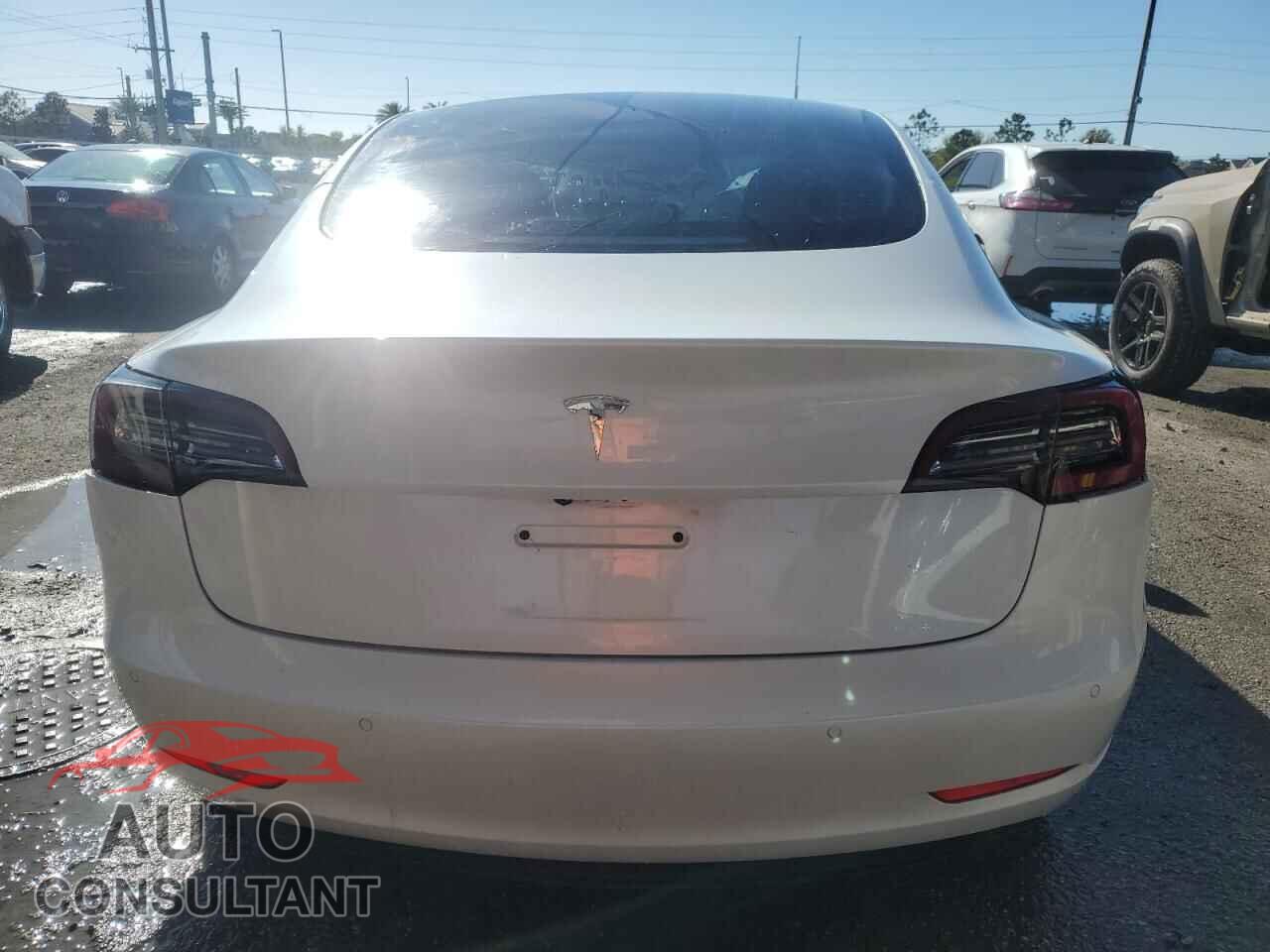 TESLA MODEL 3 2021 - 5YJ3E1EA6MF921183