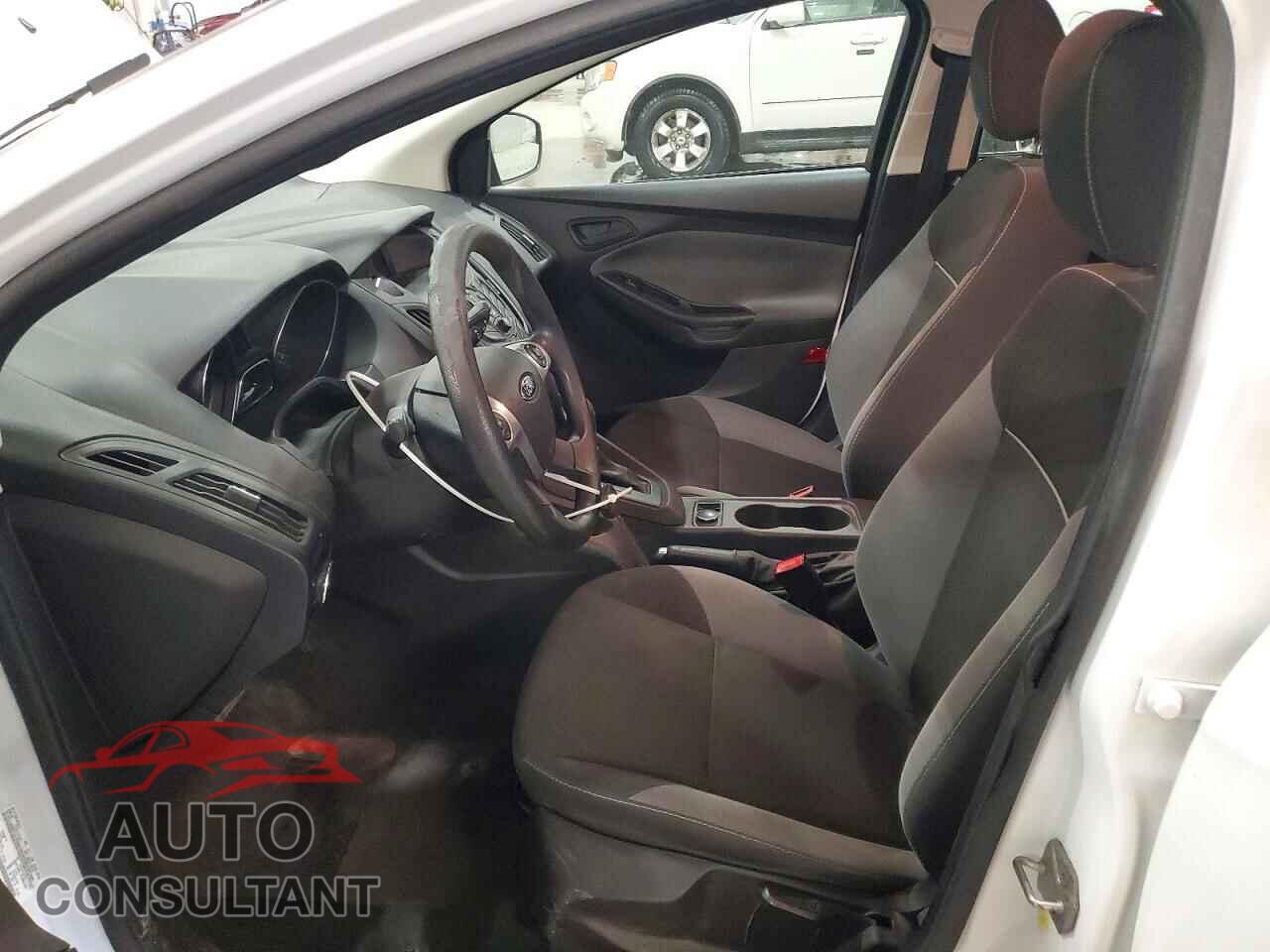 FORD FOCUS 2014 - 1FADP3E25EL111776