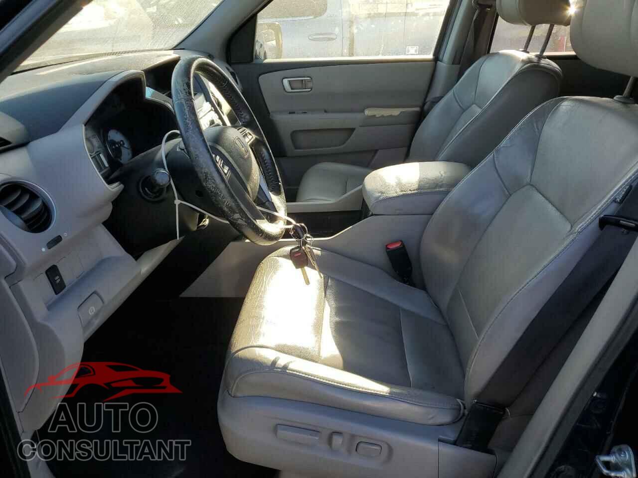 HONDA PILOT 2011 - 5FNYF3H54BB020579