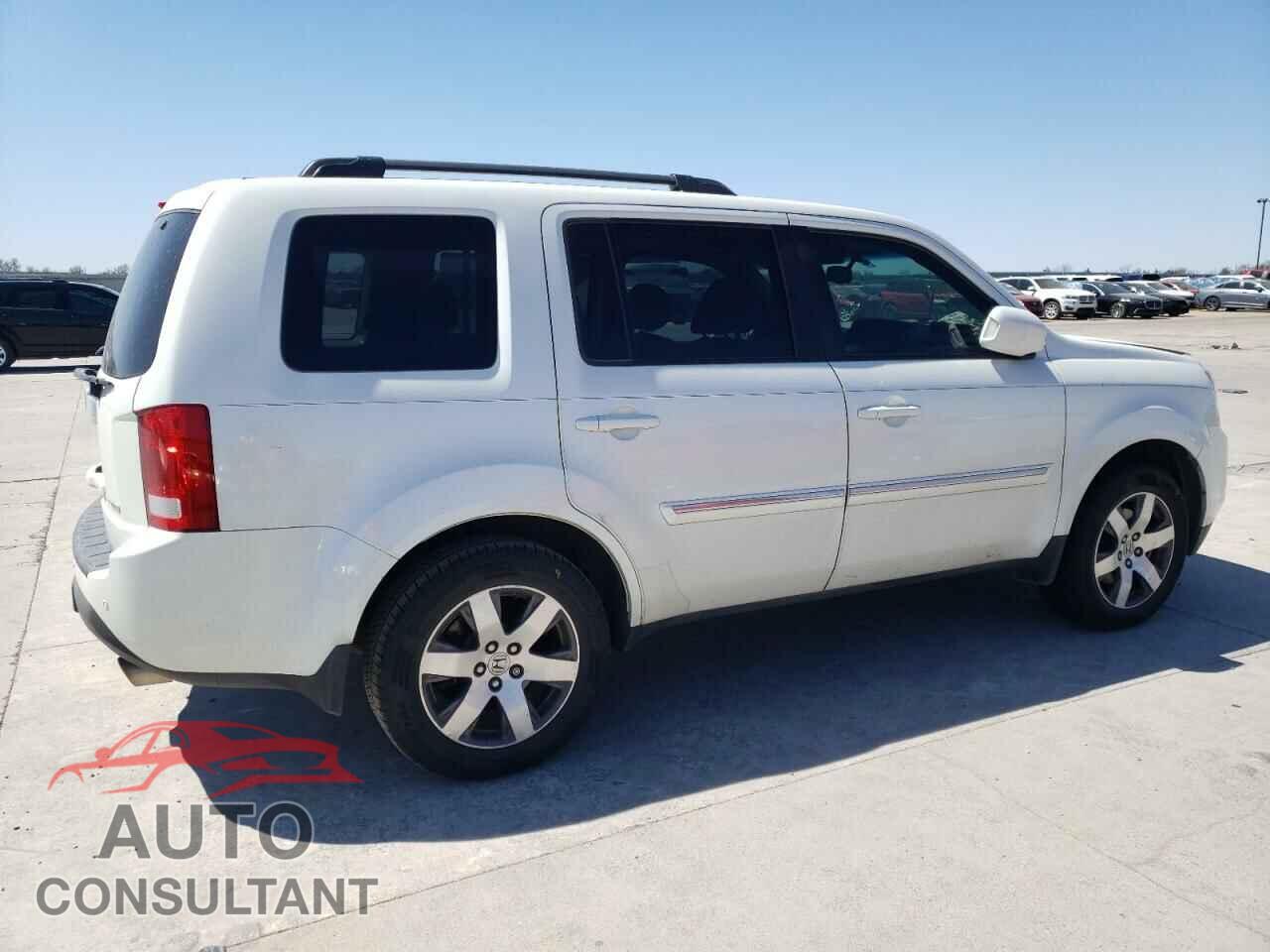HONDA PILOT 2015 - 5FNYF3H94FB007744