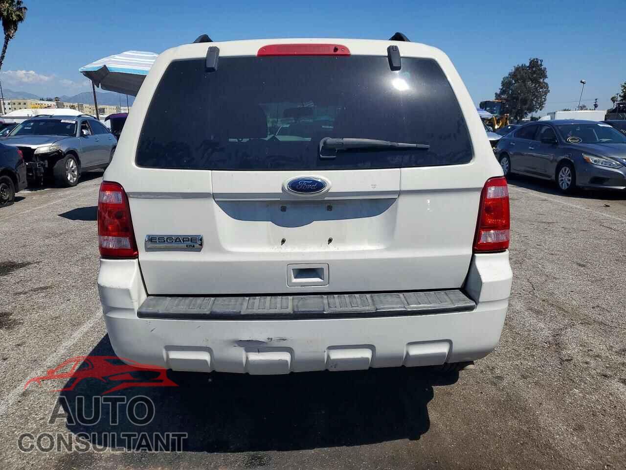 FORD ESCAPE 2010 - 1FMCU0D73AKB07361