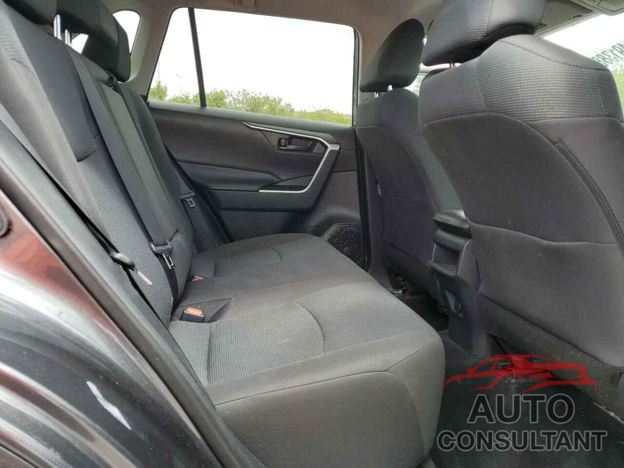 TOYOTA RAV4 2021 - 2T3H1RFVXMC131592