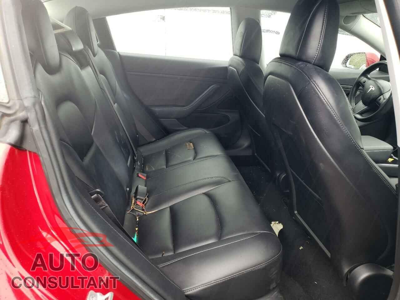 TESLA MODEL 3 2018 - 5YJ3E1EA6JF031715