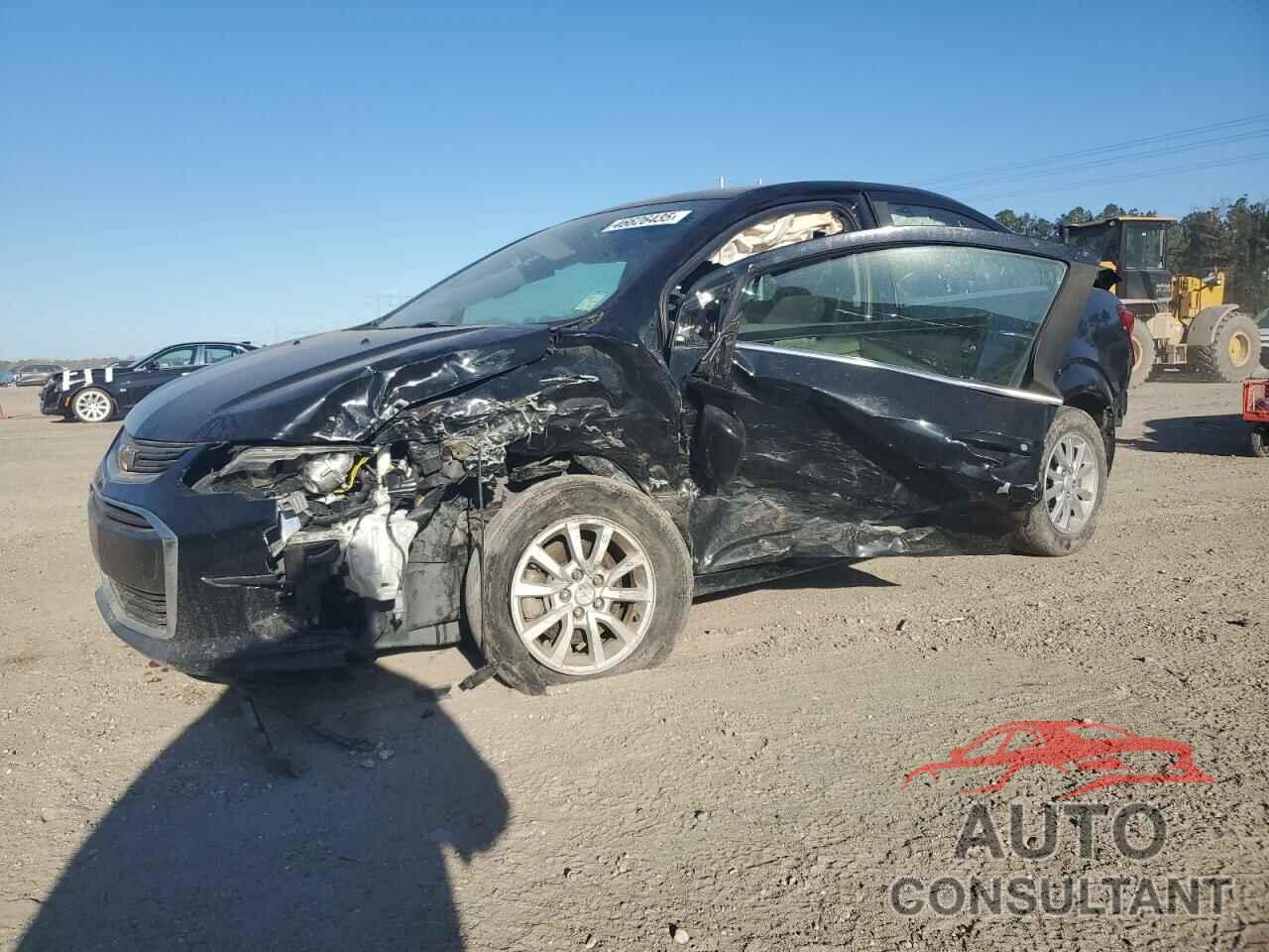 CHEVROLET SONIC 2018 - 1G1JD5SH3J4113517