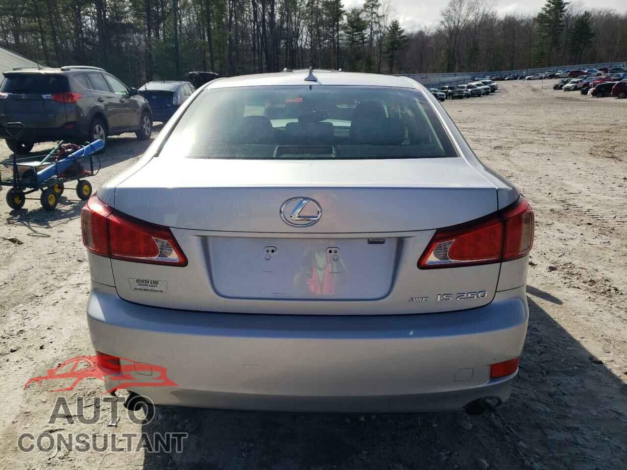 LEXUS IS 2012 - JTHCF5C21C5057688