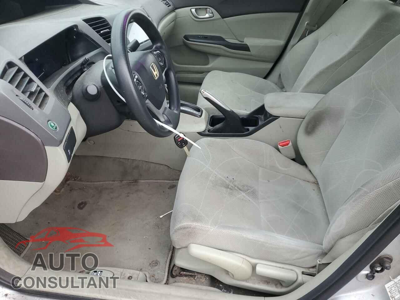 HONDA CIVIC 2012 - 2HGFB2F86CH526566