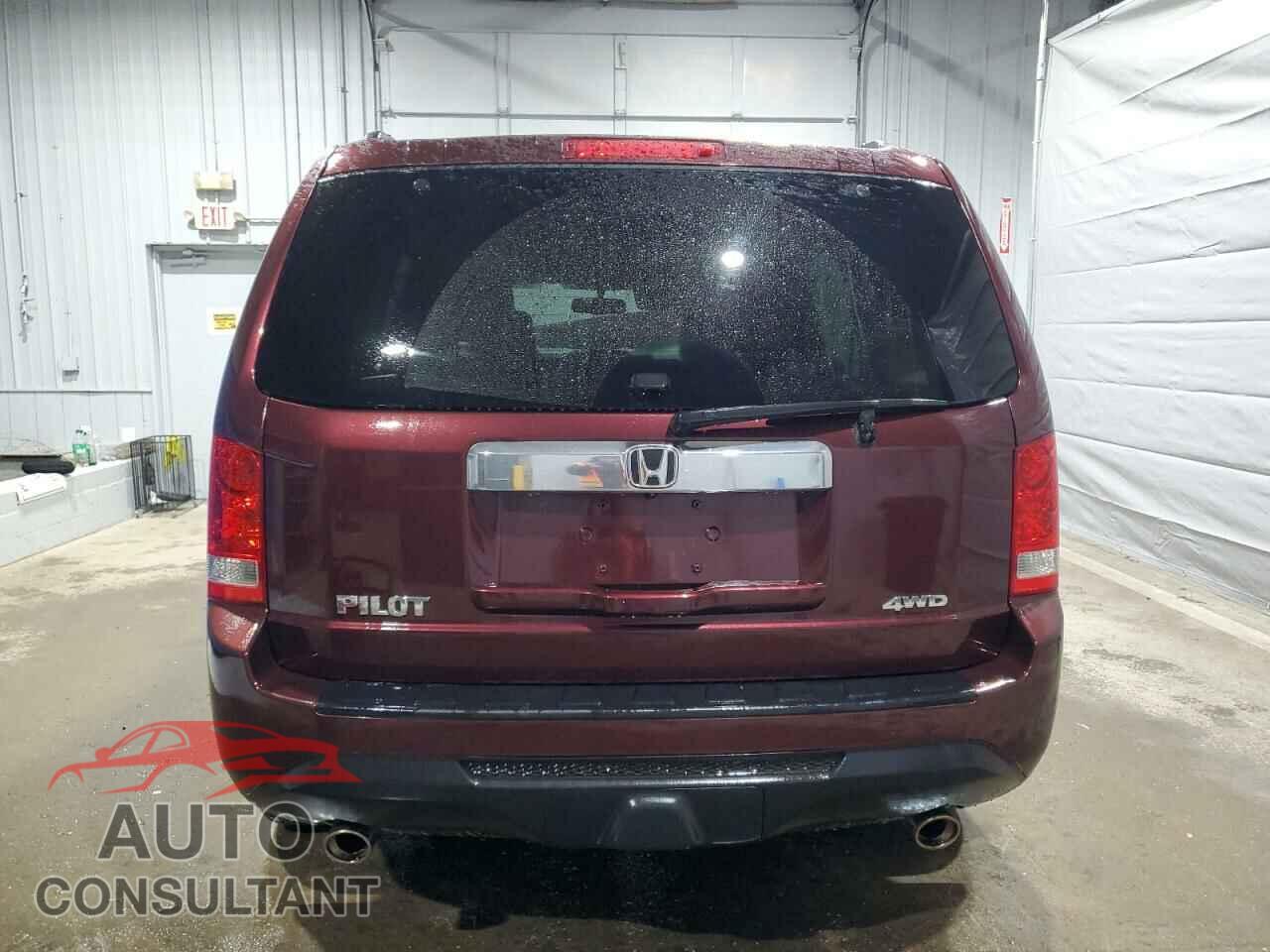 HONDA PILOT 2015 - 5FNYF4H57FB007692