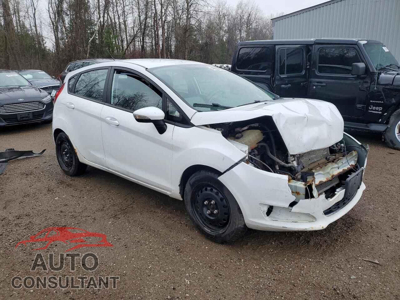 FORD FIESTA 2014 - 3FADP4EJ3EM126577