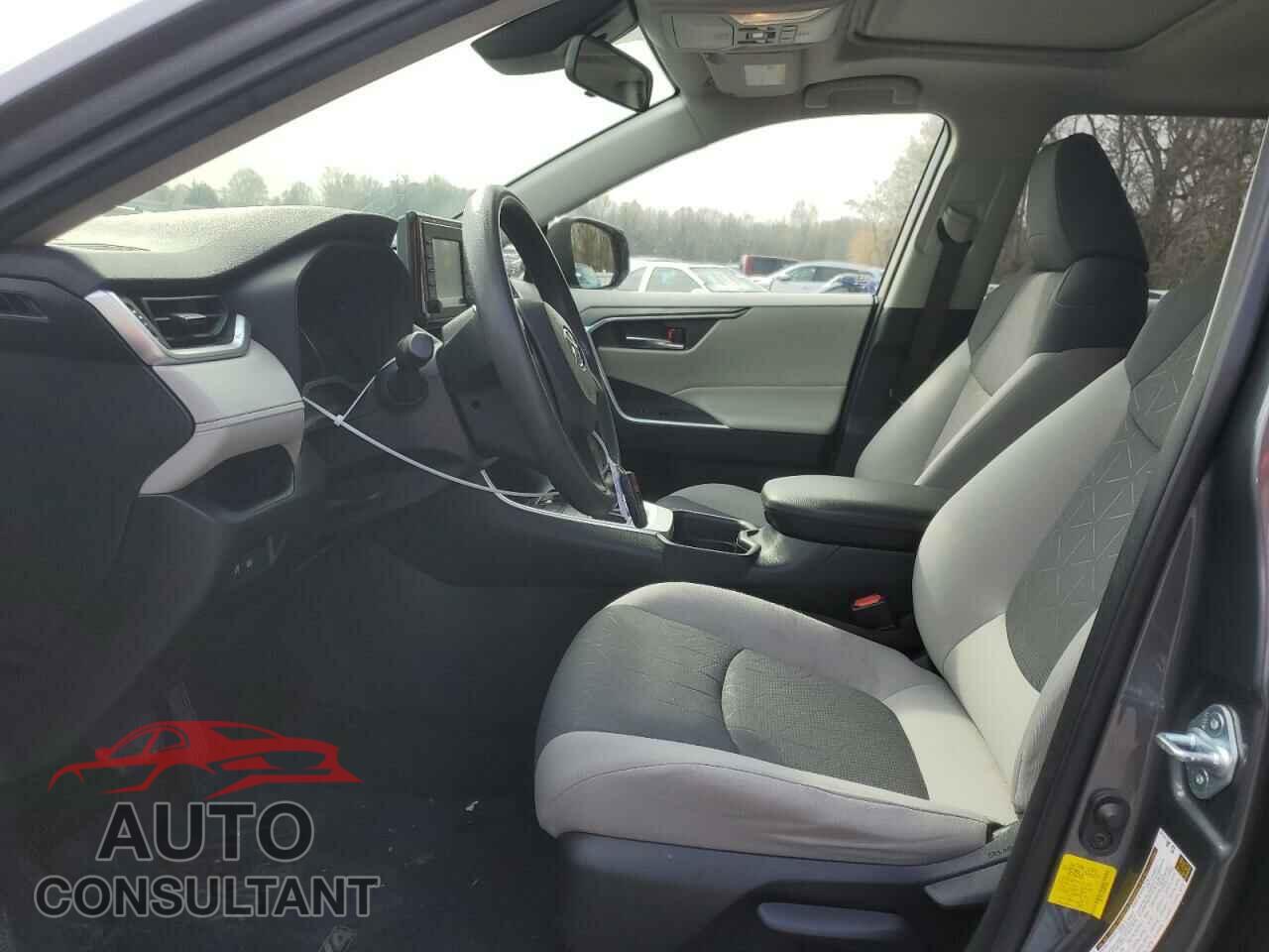 TOYOTA RAV4 2019 - JTMP1RFV3KD013842