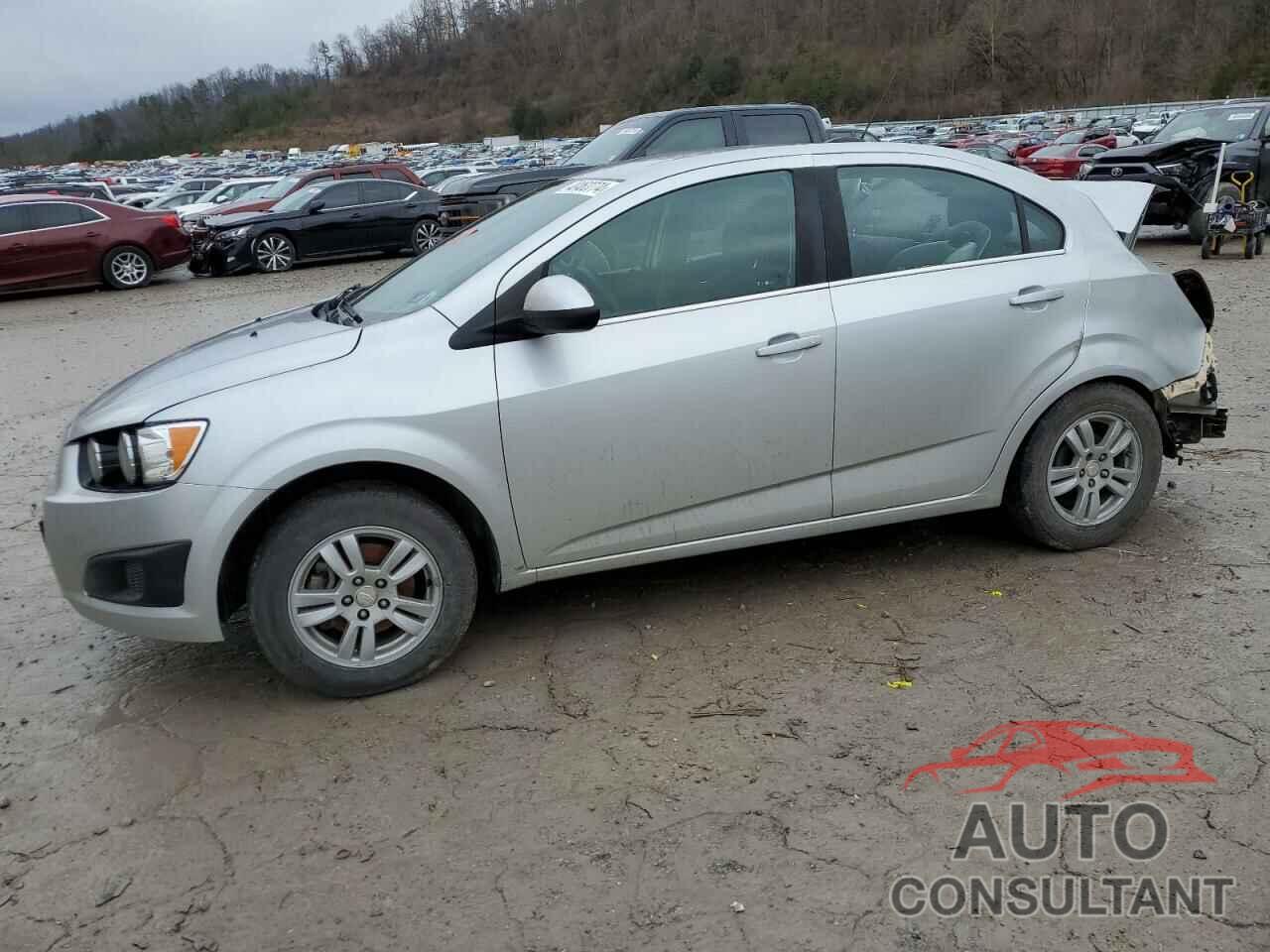 CHEVROLET SONIC 2016 - 1G1JC5SH0G4152030