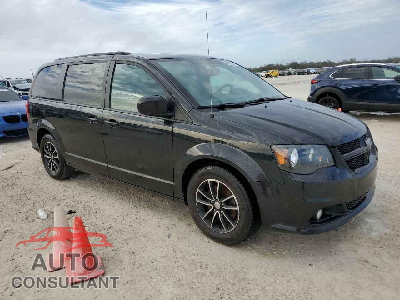 DODGE CARAVAN 2018 - 2C4RDGEG1JR343613
