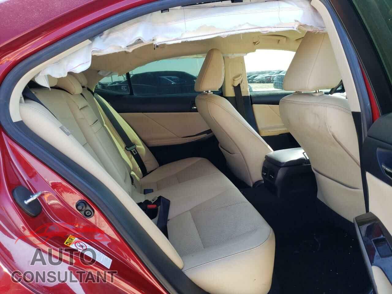 LEXUS IS 2015 - JTHBF1D27F5045116