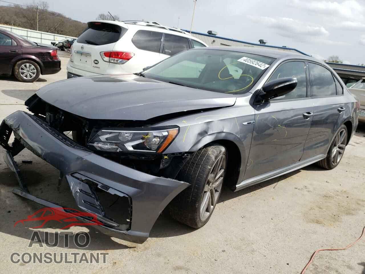 VOLKSWAGEN PASSAT 2018 - 1VWAA7A37JC030337