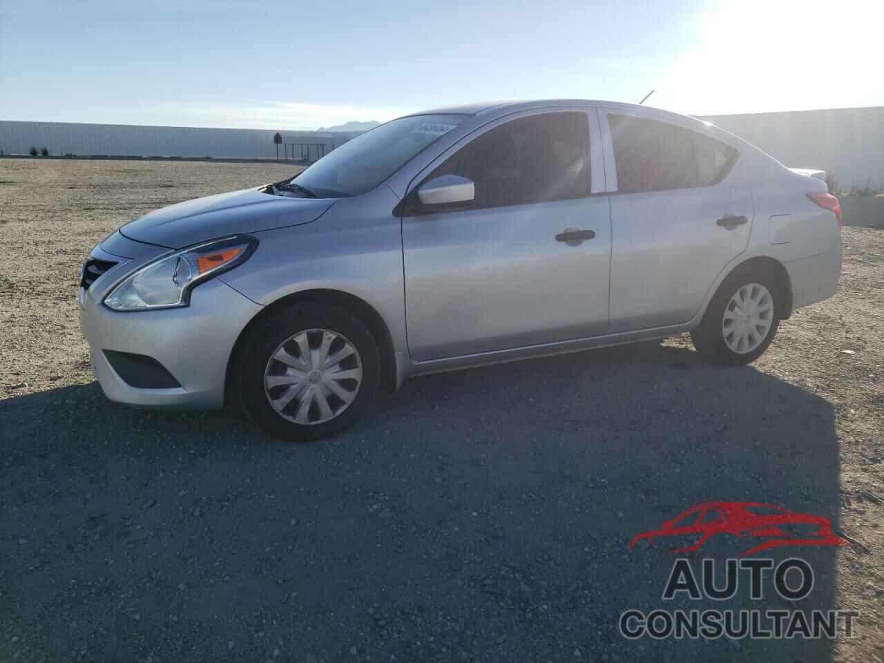 NISSAN VERSA 2018 - 3N1CN7AP8JL804492