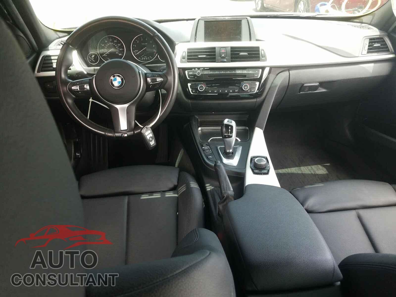 BMW 3 SERIES 2016 - WBA8E1G51GNU12045
