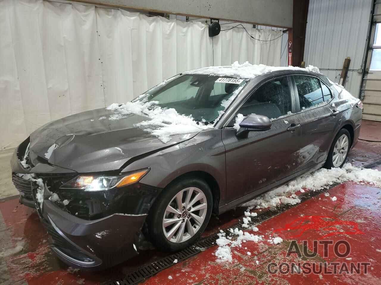 TOYOTA CAMRY 2021 - 4T1C11AK1MU600049