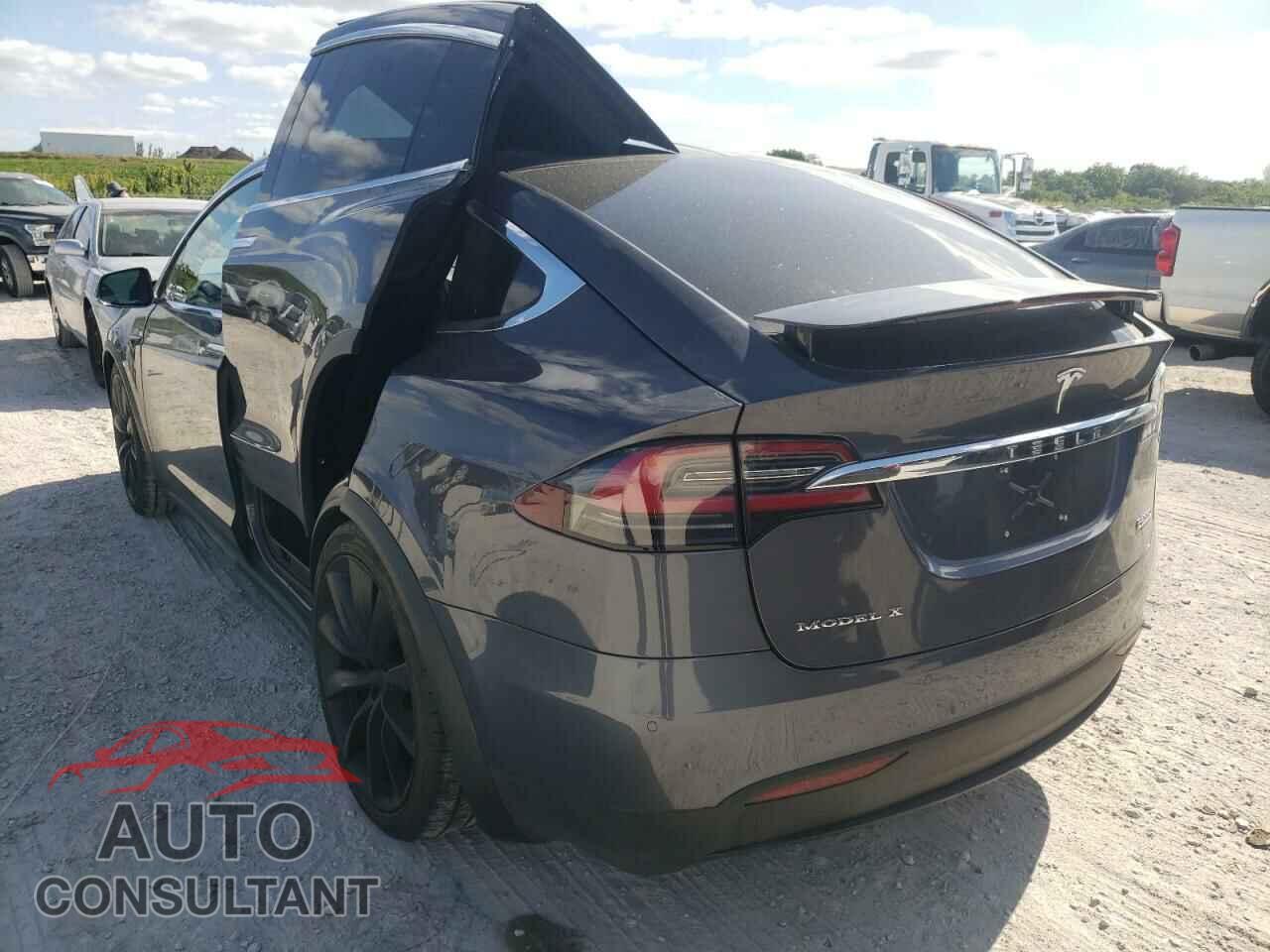 TESLA MODEL X 2017 - 5YJXCBE45HF077876