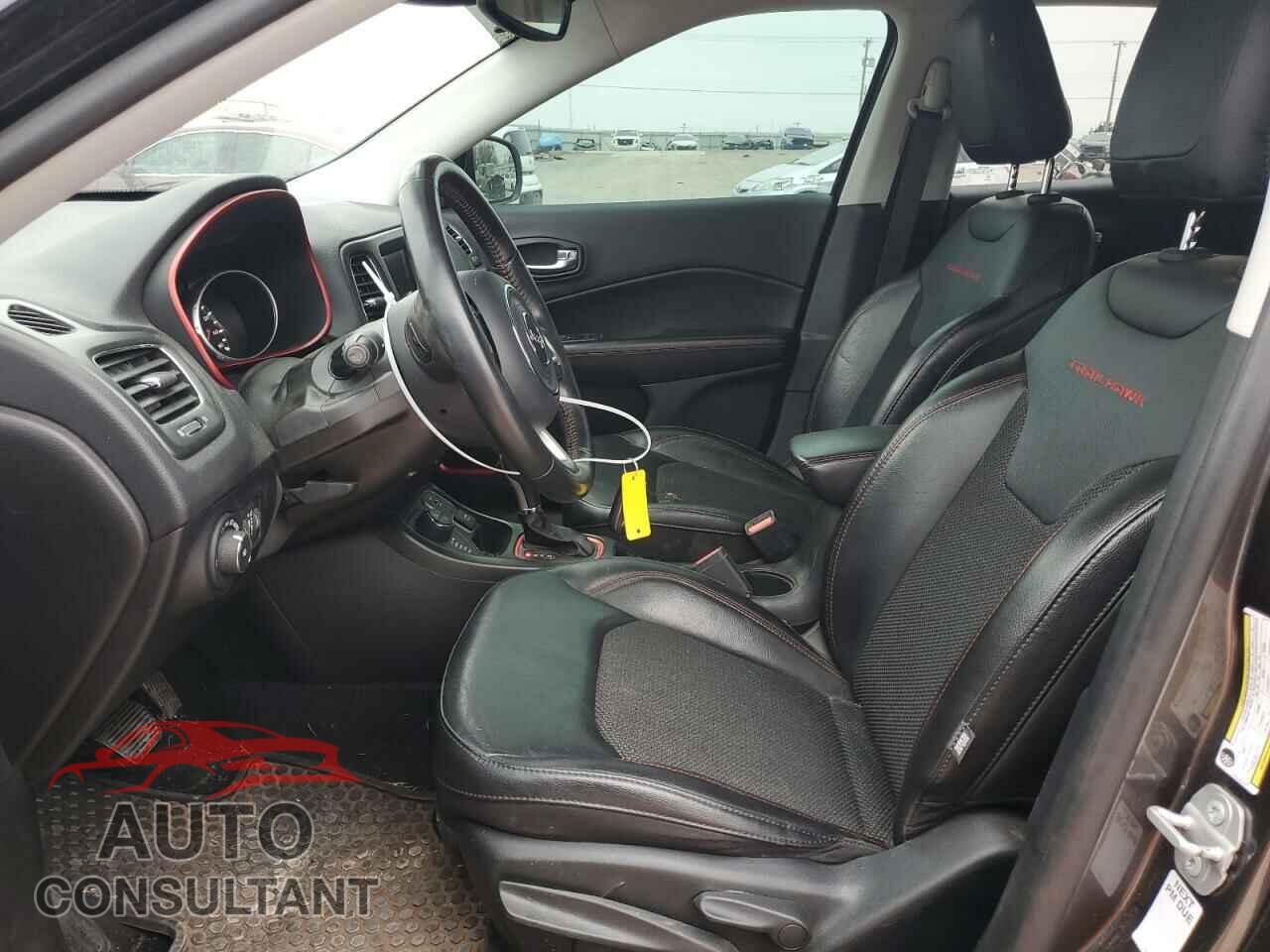 JEEP COMPASS 2020 - 3C4NJDDB0LT108907