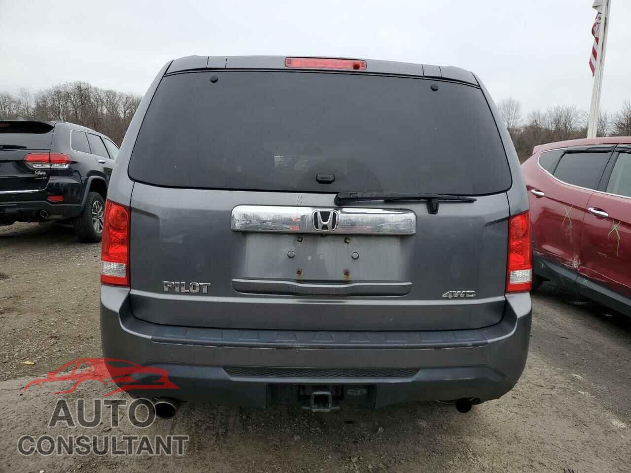 HONDA PILOT 2013 - 5FNYF4H67DB038012
